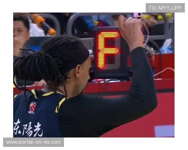 广东放弃硬碰硬对抗 萨林杰高位策应破解防守紧逼 广东放弃硬碰硬对抗 萨林杰高位策应破解防守紧逼